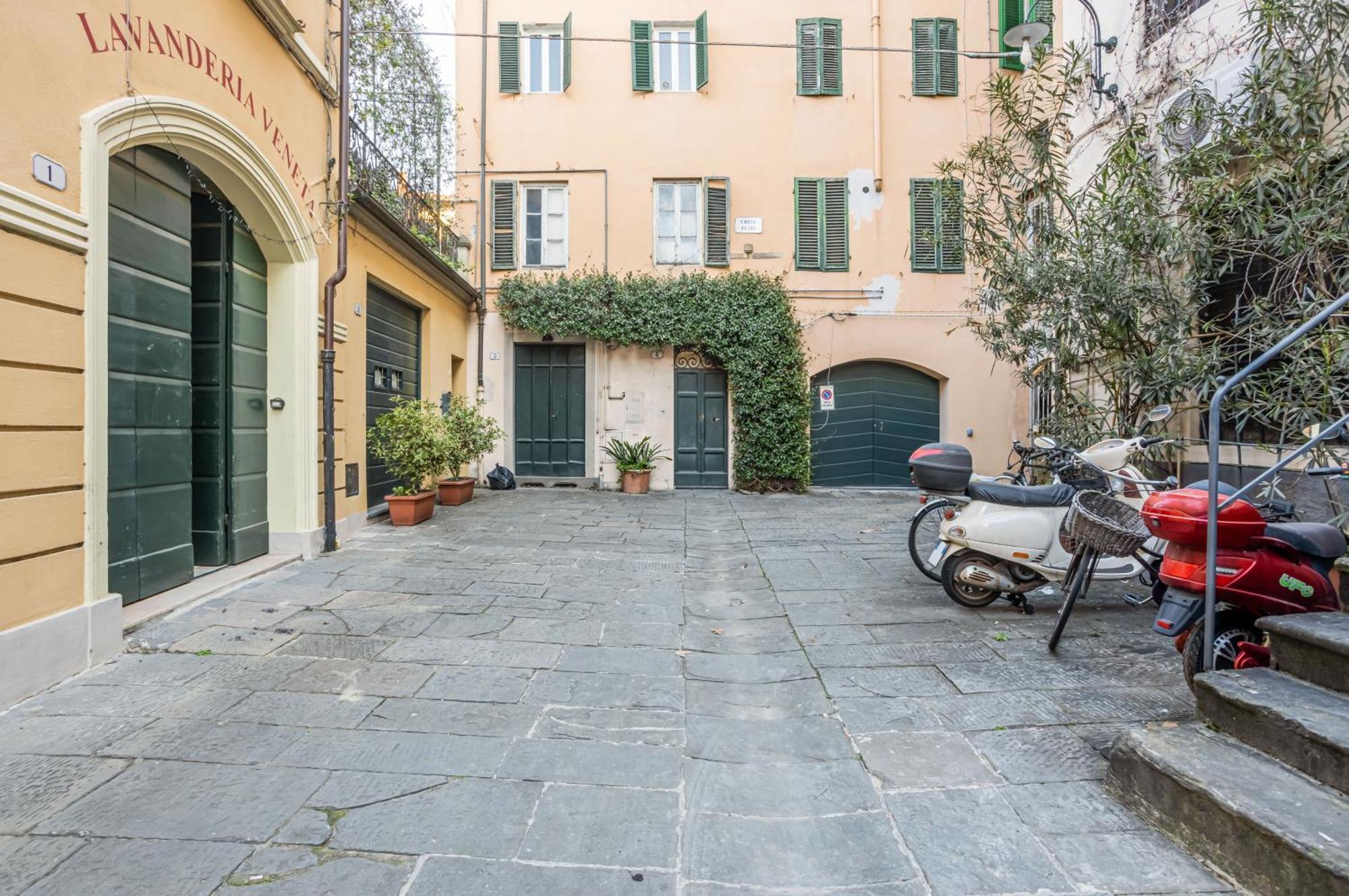 Charming Apartment In The Centre Of Lucca! Zewnętrze zdjęcie